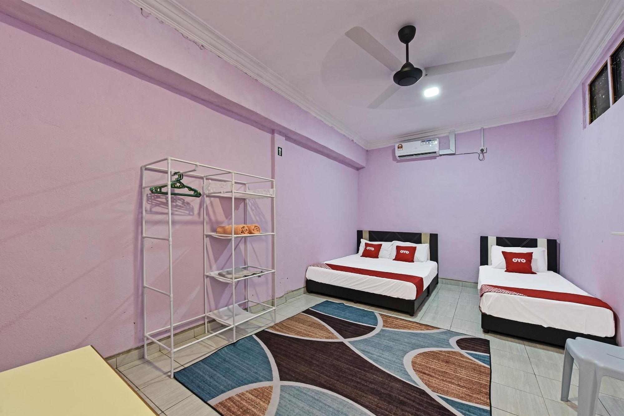 Oyo 90551 Zn Mix Homestay & Roomstay Kampung Raja 外观 照片