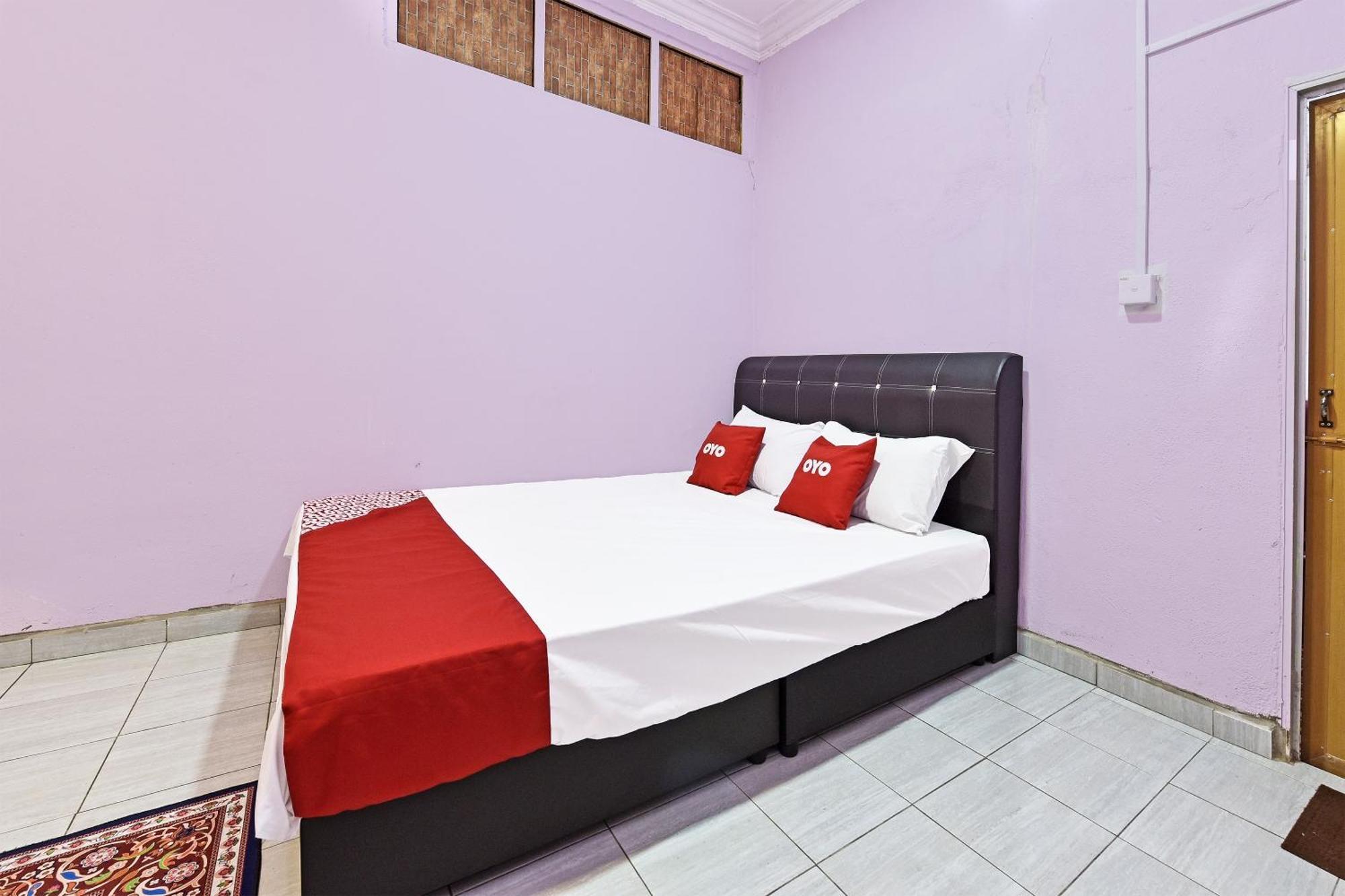 Oyo 90551 Zn Mix Homestay & Roomstay Kampung Raja 外观 照片