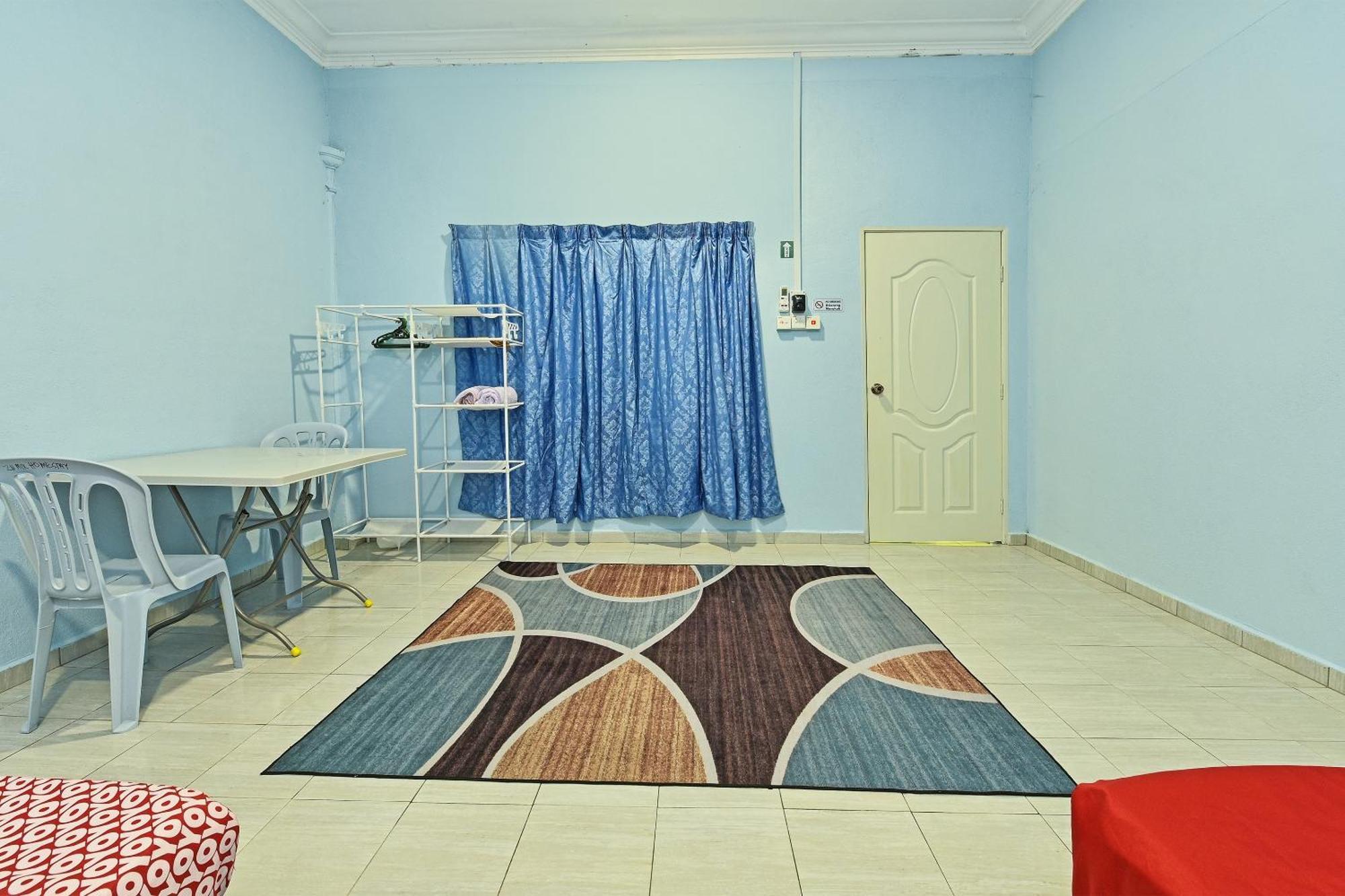 Oyo 90551 Zn Mix Homestay & Roomstay Kampung Raja 外观 照片