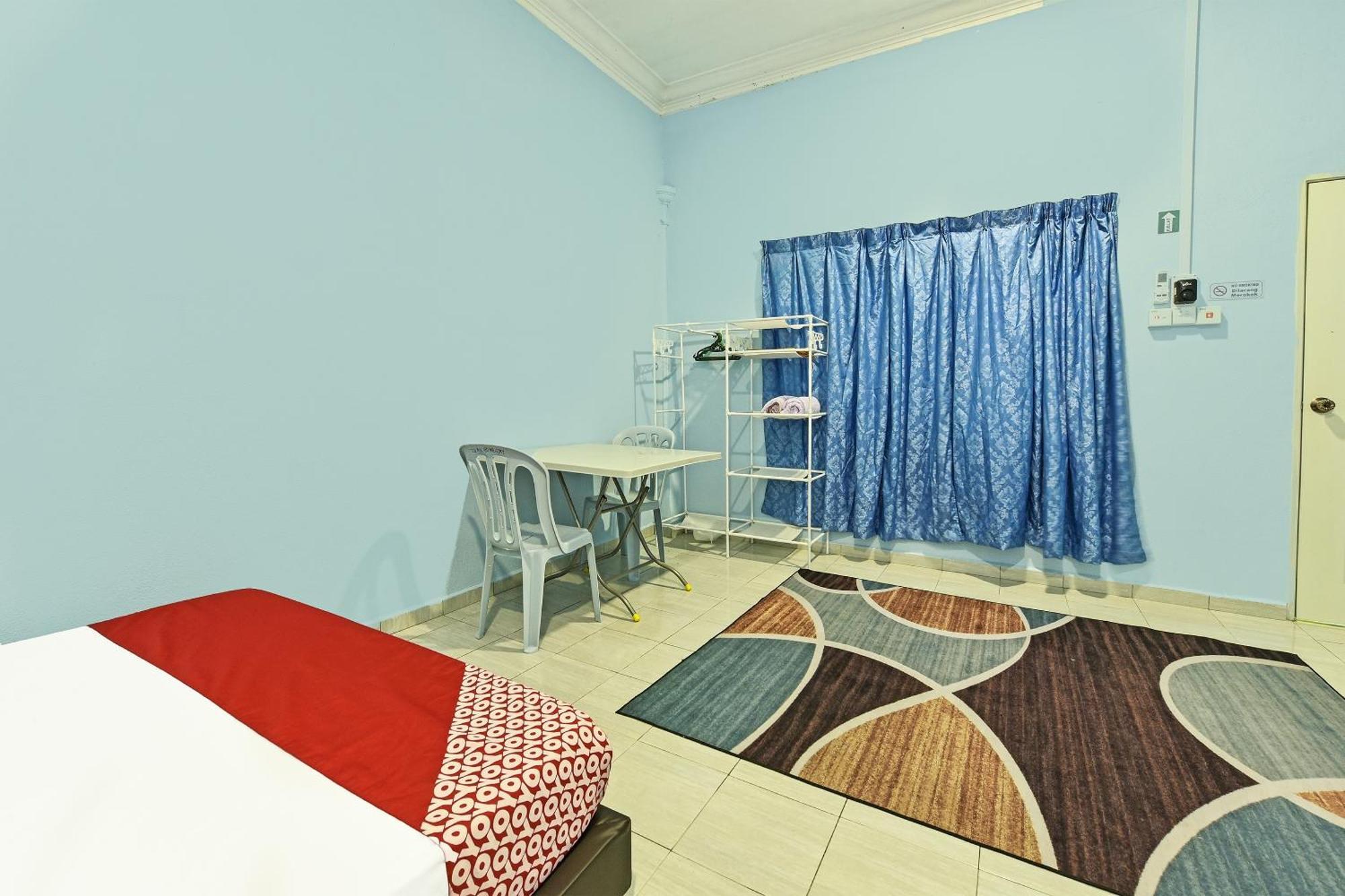 Oyo 90551 Zn Mix Homestay & Roomstay Kampung Raja 外观 照片